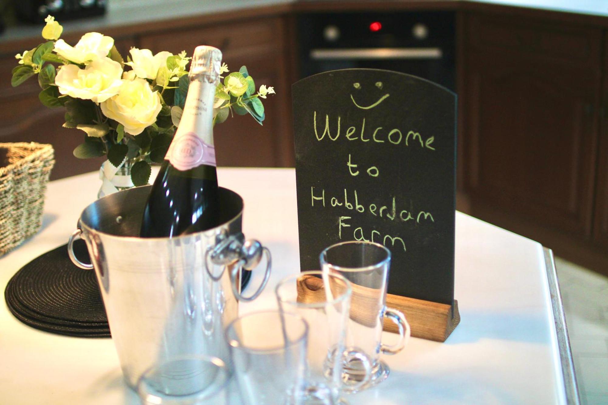 Hébergement de vacances Rural Retreat With Hot Tub, Fire Pit & Games *