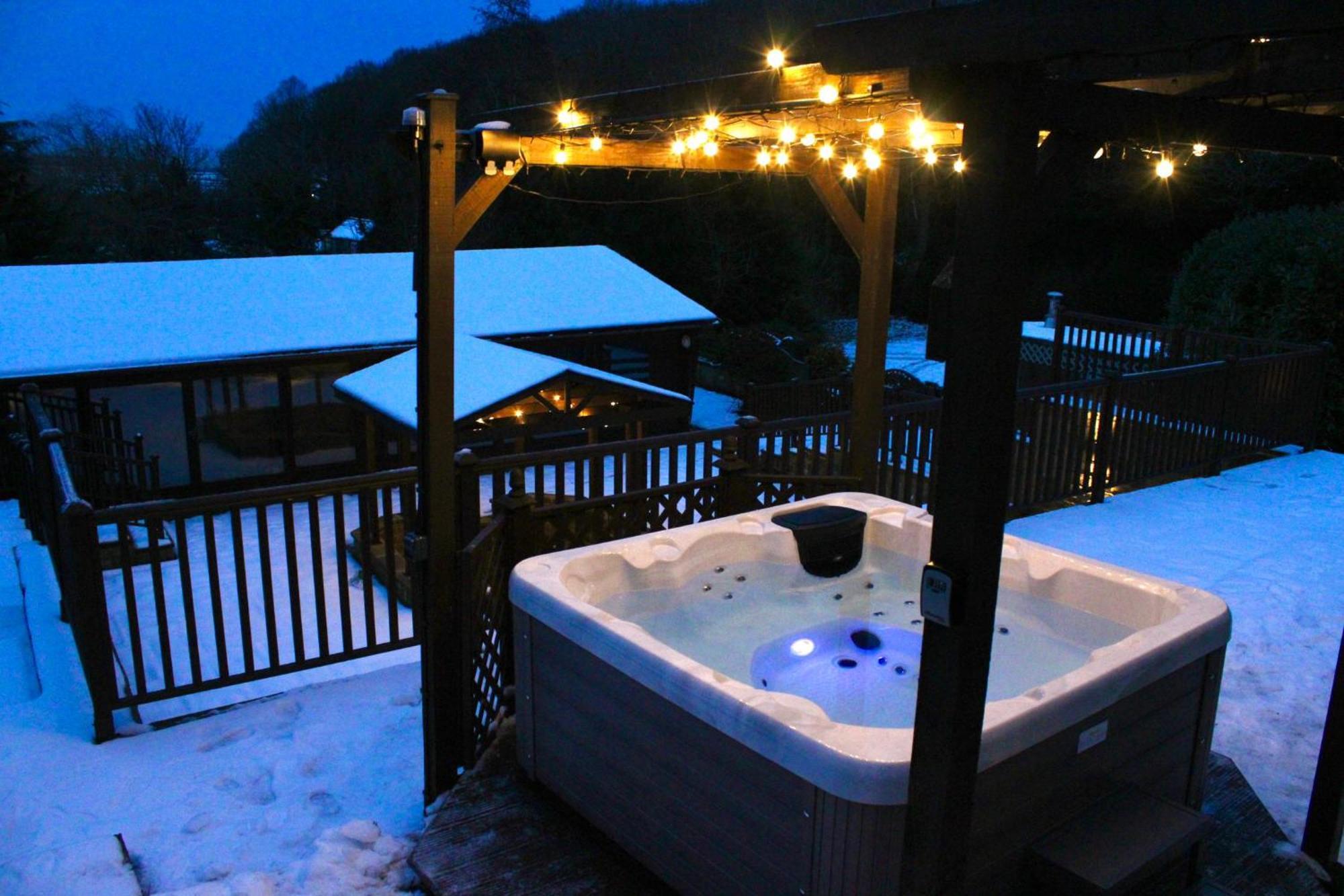 Rural Retreat With Hot Tub, Fire Pit & Games Casa vacanze *